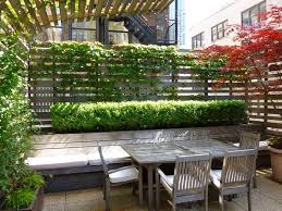 How To Choose The Right Fence 45 Delightfully Different Garden Walls And Fences Cloture Jardin Cloture Jardin Bois Et Jardins