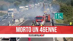 Incidente sul raccordo anulare, tamponamento a catena: Incidente Sull Autostrada A14 Falciato Da Un Camion In Corsa