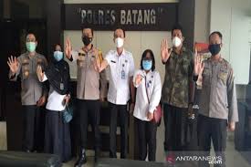 Presiden joko widodo, beserta menteri bumn, para menteri terkait serta kepala bkpm meninjau kawasan industri terpadu batang, jawa tengah . Polres Batang Dan Bnn Bentuk Program Desa Bersinar Cegah Narkoba Antara Jateng