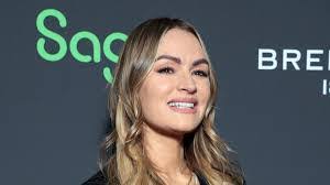 Christina Cullum's Instagram, Twitter & Facebook