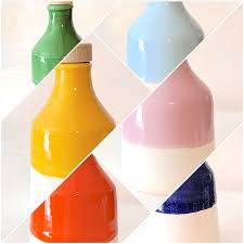 Bottiglia realizzata dai ceramisti di puglia con olio l'orcio in ceramica è una meravigliosa idea per realizzare una bomboniera in stile country chic. Orci In Ceramica Bicolore Con Olio Evo Masseria Papone