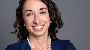 Linda Ivy's Instagram, Twitter & Facebook