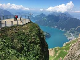 But those who do not feel like spending the day walking are also well catered for. Gratwanderung Stoos Fronalpstock