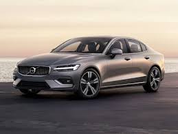 New 2021 Volvo S60 T6 Momentum Sedan