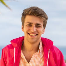 Eli Russell (@fakeEliRussell)