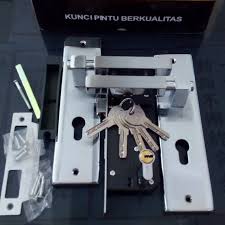 Jangan biarkan maling, perampok, dan sejenisnya memasuki rumah anda gunakan pengunci dari iprice indonesia dan baca keterangan. Kunci Sedang Set Pintu Rumah Minimalis 5pcs Anak Kunci Komputer Silinder Kuningan Shopee Indonesia
