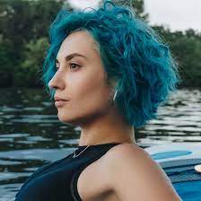 Make the water as warm as you can stand it. How To Get A Teal Or Turquoise Hair Color L Oreal Paris