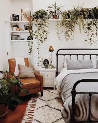 Hunker Hotline Declutter Your Small Bohemian Bedroom Hunker Bedroom Interior Home Decor Bedroom Bedroom Inspirations
