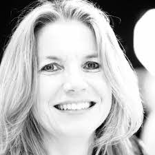 Celia Bartlett's Instagram, Twitter & Facebook