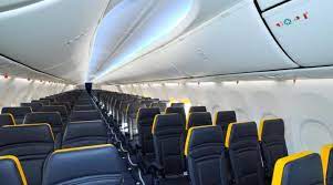 Ryanair ne surprinde cu ofertele sale. Noul Interior Pentru Aeronavele Ryanair Are Mult Mai Putin Galben T2t Ro