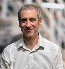 Andrew Hewitson's Instagram, Twitter & Facebook