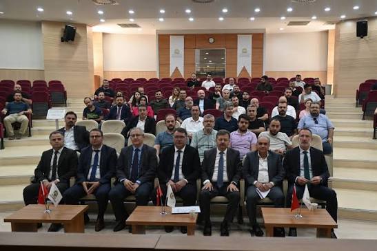 Konya Sanayi ve Teknoloji İl Müdürlüğü, Mevlana Kalkınma Ajansı (MEVKA) ve  Selçuk Üniversitesi iş birliğinde düzenlenen “Konya'da Çalışan Danışman  Akademisyenler ve Danışman Firmalar Toplantısı” kapsamında paydaşlar bir  araya geldi. Bölgemizde ...