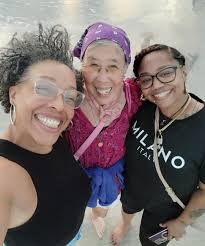 listening to old Drake is so therapeutic