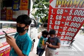 Telkomsel hingga saat ini masih menjadi perusahaan telekomunikasi dengan jumlah pengguna terbesar di indonesia. Tak Mengherankan Ini 10 Alasan Mengapa Harga Paket Internet Mahal Antara News