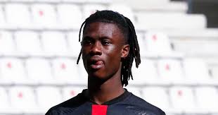 Rennes midfielder eduardo camavinga is widely considered as one of the world's top teenage talents. Rio Ferdinand Questions Motive Behind Man Utd S Transfer Interest In Eduardo Camavinga Football Reporting