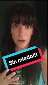 No permitas que tus miedos sean tu guía... #acontraluz #frases  #reflexionesdevida #reflexion #emociones #verso #poetisa #accionpoetica  #miedos #camino #sendero #caminodevida #avanza #valor #valiente