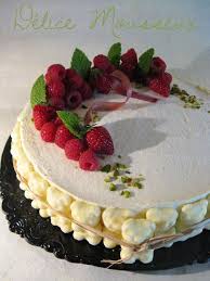 J En Reprendrai Bien Un Bout Delice Mousseux Rhubarbe Fruits Rouges Tonka Sans Gluten Dessert Fraise Rhubarbe Mini Gateau