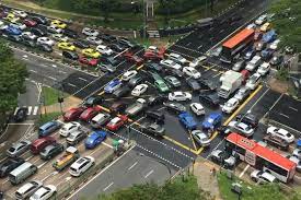 Yio chu kang has long been associated with the gambier and pepper plantations that used to occupy vast areas of land, and the many kampongs that existed in the area right up till the late 1980s before more rapid development transformed the village into a modern residential estate. Chaos At Yio Chu Kang Road Junction On Sunday Afternoon As Traffic Lights Stop Working Transport News Top Stories The Straits Times