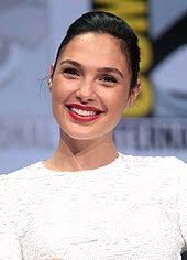 Prior to the mandatory military service that is required in her home country (via bbc), gadot entered the miss israel pageant — and won the title in 2004.in a 2017 interview with w magazine, the actress said that her mother encouraged her to submit herself to the contest. Gal Gadot Wikipedia La Enciclopedia Libre