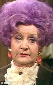 Kelly Osbourne Goes For A Mrs Slocombe Style Purple Rinse Are You Being Served British Sitcoms English Comedy