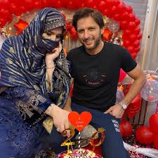 He smashed the longest six in cricket of 158 meters against south africa. Shahid Afridi Celebrated 20th Wedding Anniversary Reviewit Pk