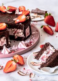 Was backe ich heute ? Yogurette Herztorte Zum Muttertag Mit Erdbeeren Und Schokolade Emma S Lieblingsstucke