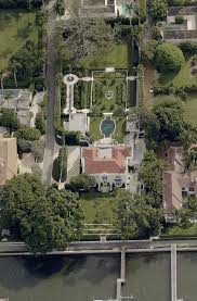 Jeff bezos buys warner estate in beverly hills for reported $165m. Jeff Bezos Jeffrey Katzenberg And David Geffen Led 2020 S Biggest Real Estate Deals Mansion Global