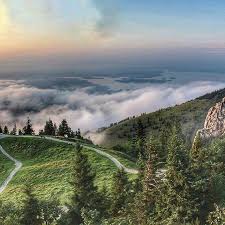 Blick Auf Den Chiemsee Unter Den Wolken Von Der Kampenwand Natural Landmarks Landmarks Nature