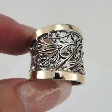 Magnifique Nouvel Argent Or Anneau La Bague Est En Argent Sterling Avec Deux Poli 9 K Jaune Lingots Dor Plus De 20 M Jewelry Rings Jewelry Beautiful Jewelry