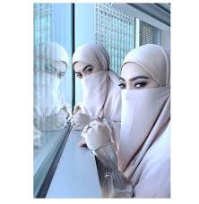 Kata kata sedih menyentuh hati. Siluet Wanita Cantik Berjilbab