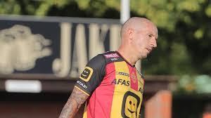 Als vicekampioen mocht zulte waregem in 2013 deelnemen aan de voorrondes van de uefa champions league. Franck Berrier Franckberrier Twitter