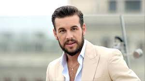 Mario casas is a spanish actor, the star of the widely famous movie tres metros sobre el cielo, el barco, las brujas de zugarramurdi. Mario Casas Entre Los Nominados De Los Goya 2021 Con Adu Telecinco Cinema Como Favorita