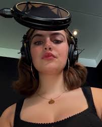 Your Full 'Off Campus' Cast Guide: Who's Playing Garrett, Dean, Hannah and  More