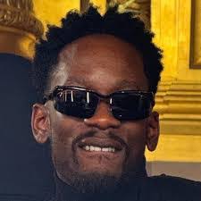 Benjamin Sylvester's Instagram, Twitter & Facebook