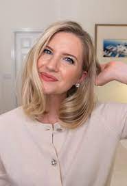 For very tight & kinky curls use the 7/8″ or 11/6″ roller. How To Hot Roll Your Hair Ashley Brooke