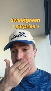 Unboxing my Sweetgreen surprise order