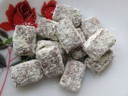 Bahan a 250g butter / marjerin 1/2 cawan gula perang halus 1 penutup esen vanila 2 sudu besar madu. Biskut Nestum Susu