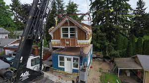 Greenfab Prefab Homes Seattle Backyard Cottage Youtube Backyard Cottage Prefab Homes Prefab