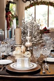 This creates an opportunity for you to fill your dining room with the festive, cheerful, and stunning appeal of christmas and show how much you care about everyone present. For Christmas Gold Christmas Decorations Christmas Table Settings Christmas Tablescapes