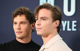 Nicholas Quinn Hooper"