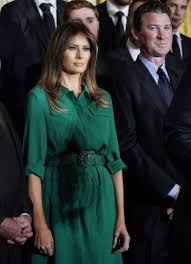 Melania Trump S Green Dress Has A Hidden Political Connection Green Dress Dresses First Lady Melania Trump