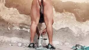Travesti elizabeth se rompe el culo con una botella de 1,5 litros,  inserción anal extrema