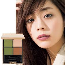 知的で色っぽい！ ルナソルの春パレットでつくる、クールなグリーンEye