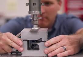 Ontario supports laid off auto workers in Windsor and Chatham