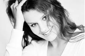 Zapewne niektórzy zadają sobie pytanie: Zofia Zborowska On Twitter Polish Actress As Missyelliott Yourfacesoundsfamiliar Poland Workit Https T Co Pswegvtb5e Http T Co Pcb76fzuh4