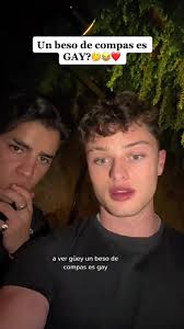 Christian Renaud Beso Gay