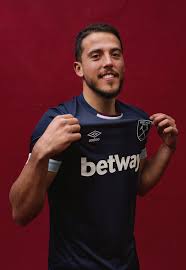 Hammers fans excited by exwhuemployee news on 2021/2022 kit. Umbro Drop West Ham 21 22 Third Shirt Sports Wrap