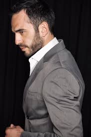 Guillermo Iván en la piel del Cholo Iván