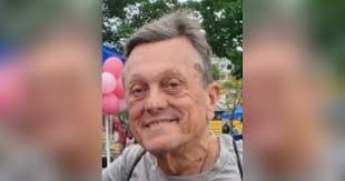 Ryan Niles's Instagram, Twitter & Facebook