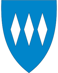 Ørsta sentrum sett fra nivane med sunnmørsalpene i bakgrunnen. Orsta Wikipedia